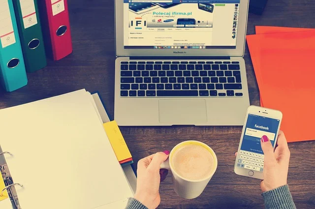 Google Business Profile na smartfonie - wizytówka lokalnej firmy